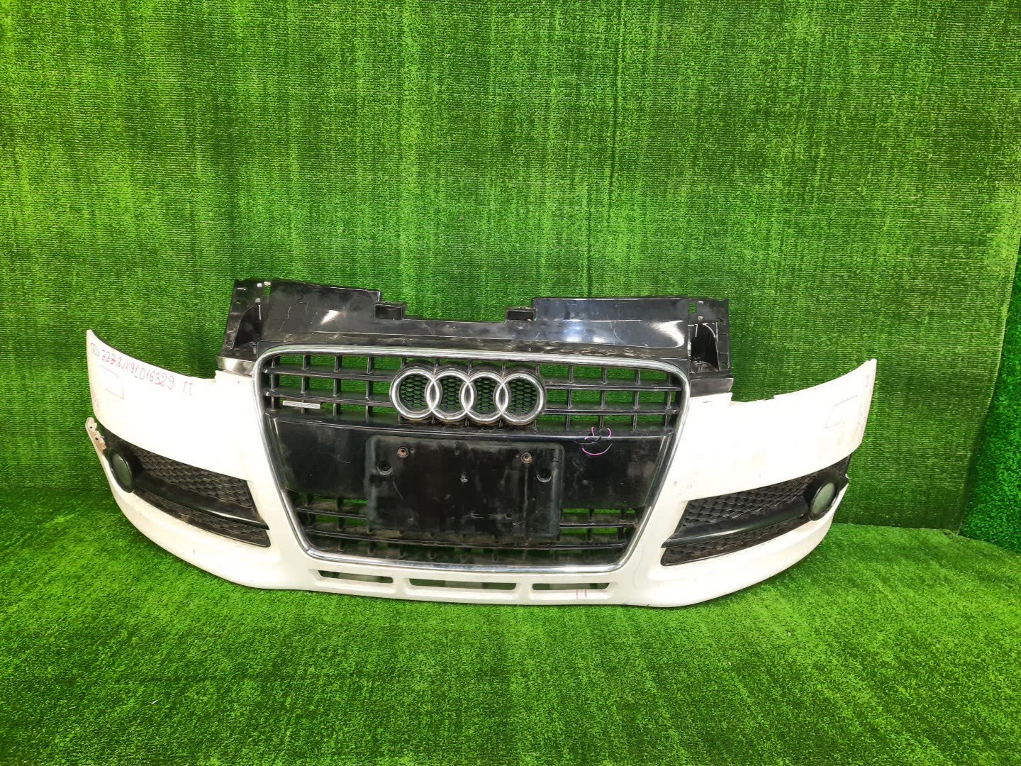 Бампер передний AUDI TT 8J9, 8J3 8J0807105A 1 ракурс