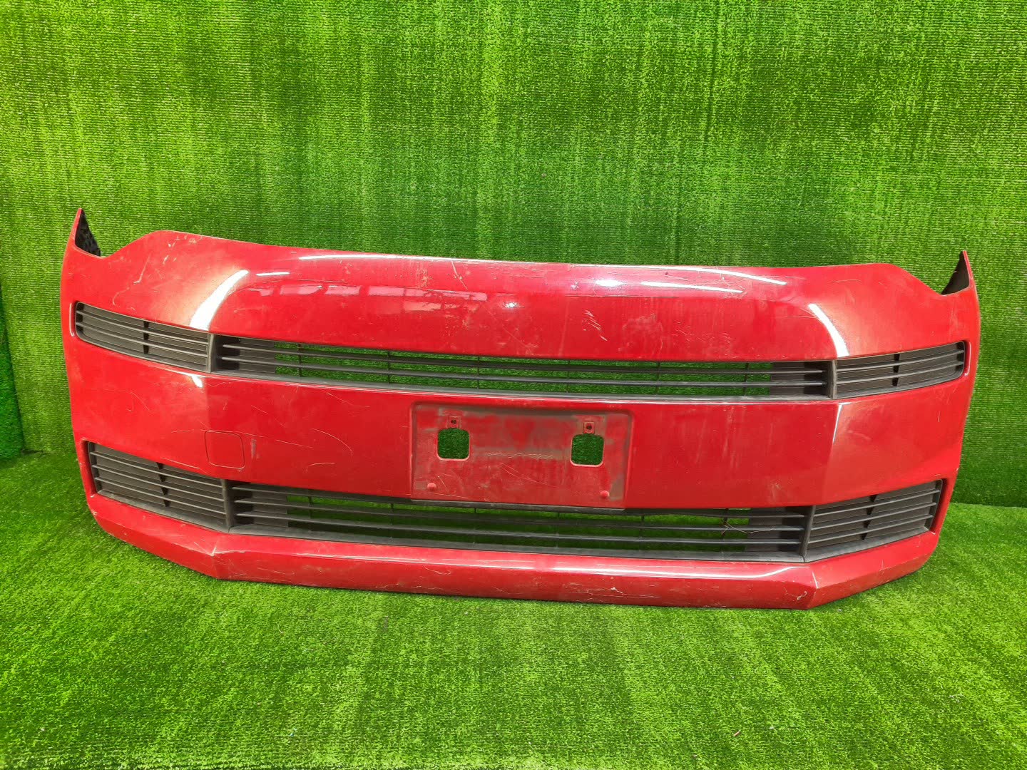 Бампер передний TOYOTA SPADE NCP141 84953 1 ракурс