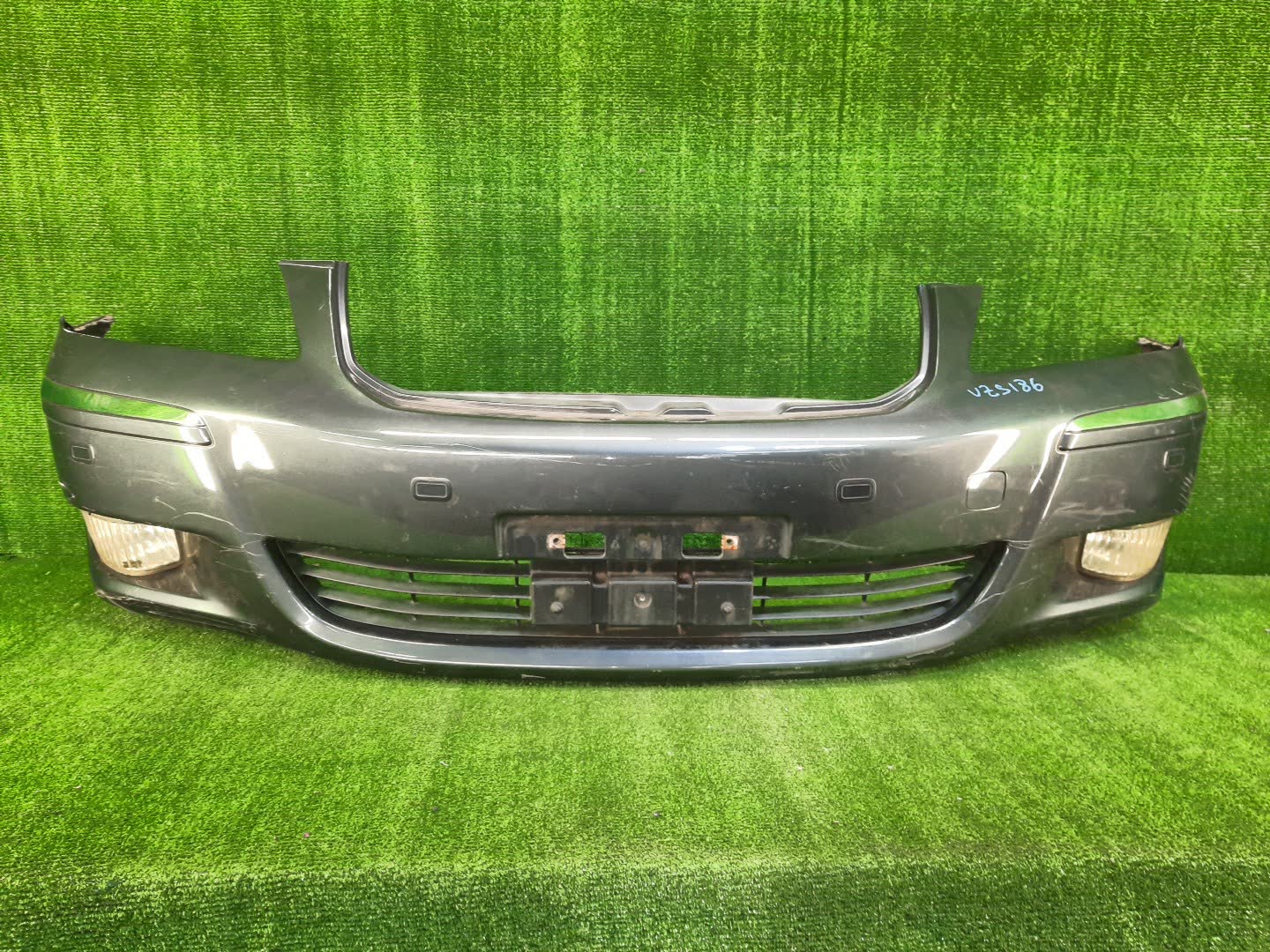 Бампер передний TOYOTA CROWN MAJESTA UZS186 85189 2 ракурс