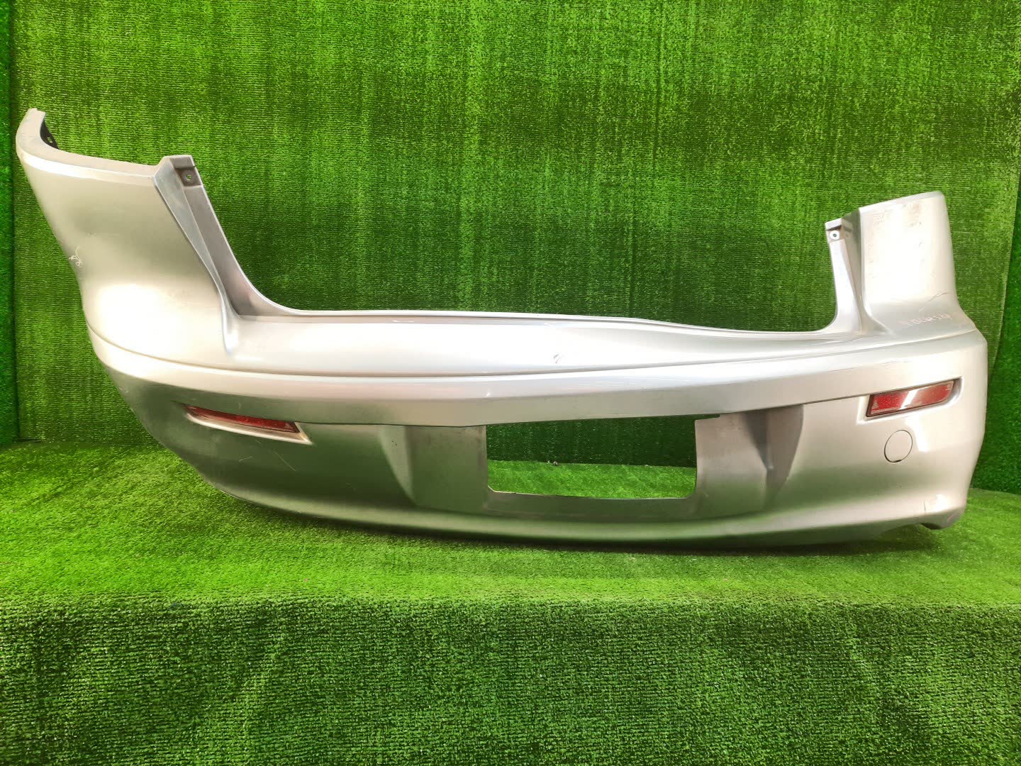 Бампер задний MITSUBISHI LANCER, GALANT FORTIS CY4A, CY2A, CY3A, CY6A 85206 1 ракурс