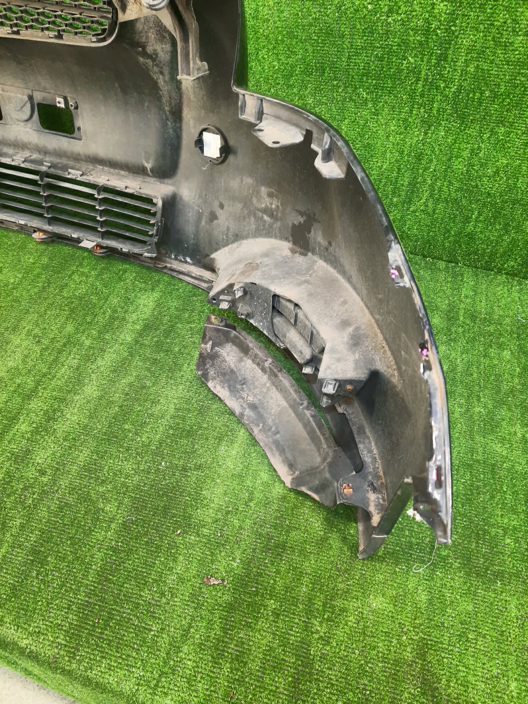 Бампер передний TOYOTA AURIS ZRE152H, NZE154H, ZRE152, NZE151H, ZRE154H 85304 5 ракурс