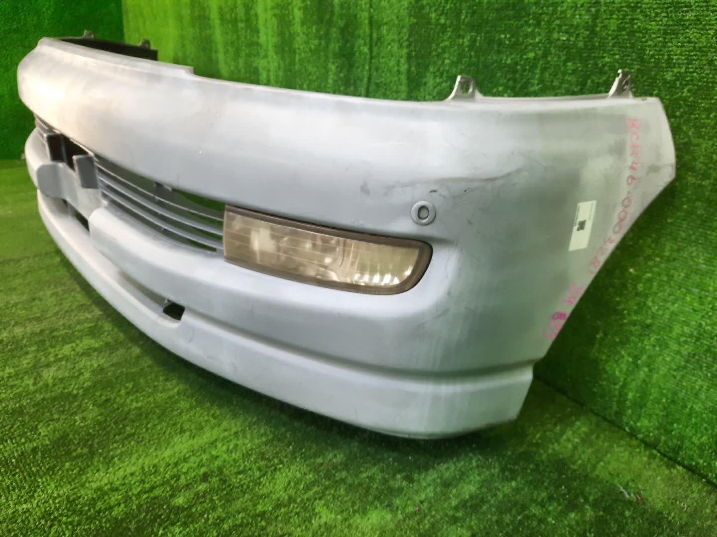 Бампер передний TOYOTA HIACE REGIUS KCH40G, RCH47W, RCH41W, KCH40W, LXH49V, KCH41W, KCH46W 85489 2 ракурс