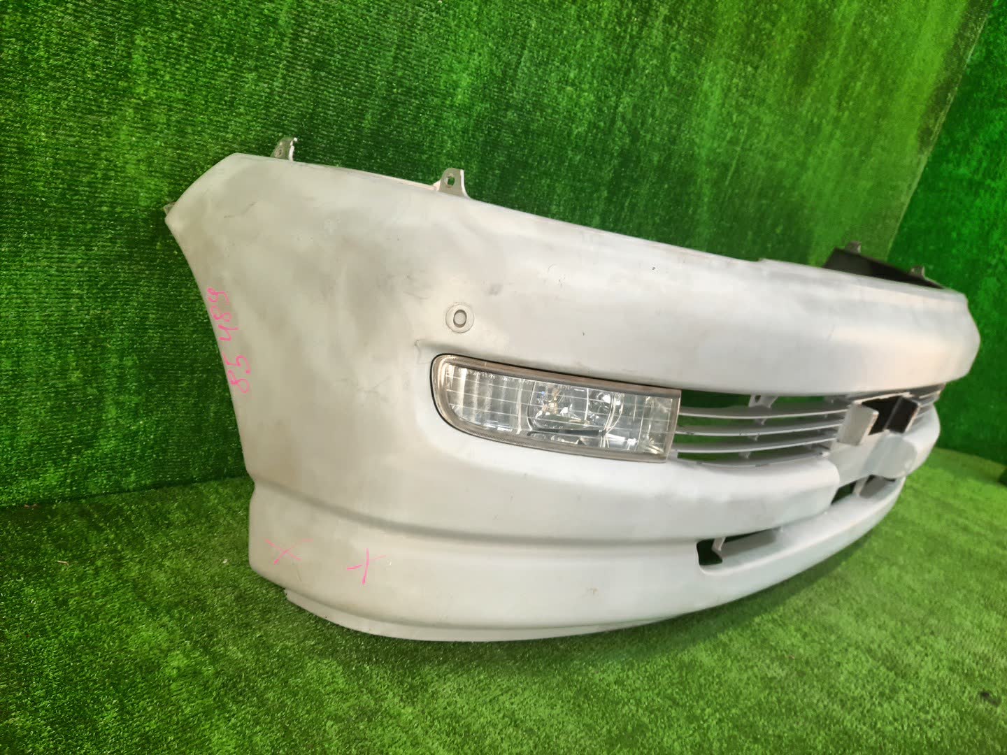 Бампер передний TOYOTA HIACE REGIUS KCH40G, RCH47W, RCH41W, KCH40W, LXH49V, KCH41W, KCH46W 85489 3 ракурс