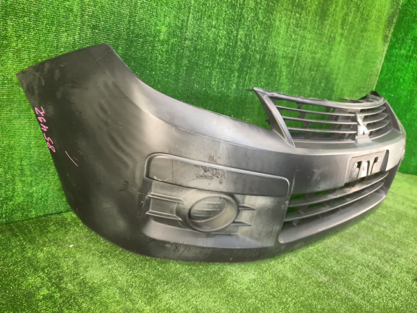 Бампер передний MITSUBISHI LANCER Y12 85492 3 ракурс