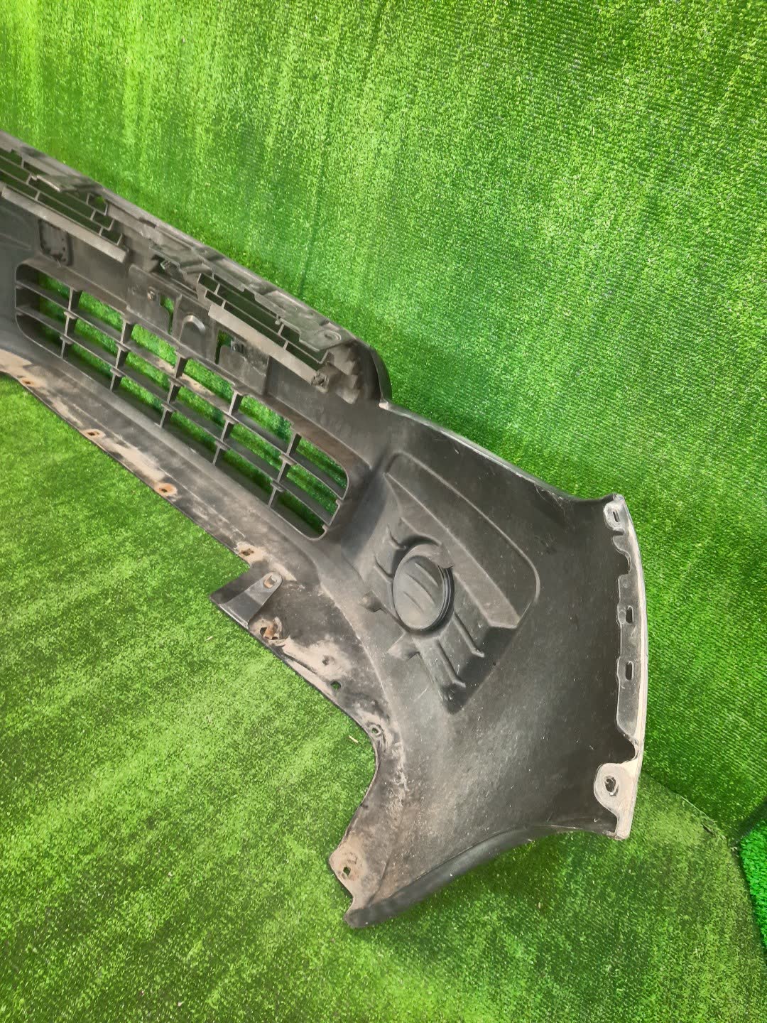 Бампер передний MITSUBISHI LANCER Y12 85492 4 ракурс
