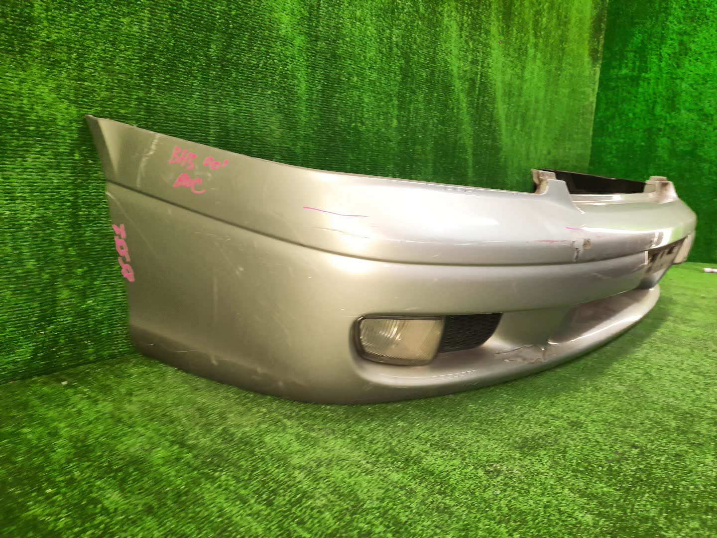 Бампер передний SUBARU LEGACY BH9, BE5, BH5, BHE, BHC, BE9 85551 5 ракурс Бампер передний SUBARU LEGACY BH9, BE5, BH5, BHE, BHC, BE9 85551 5 ракурс