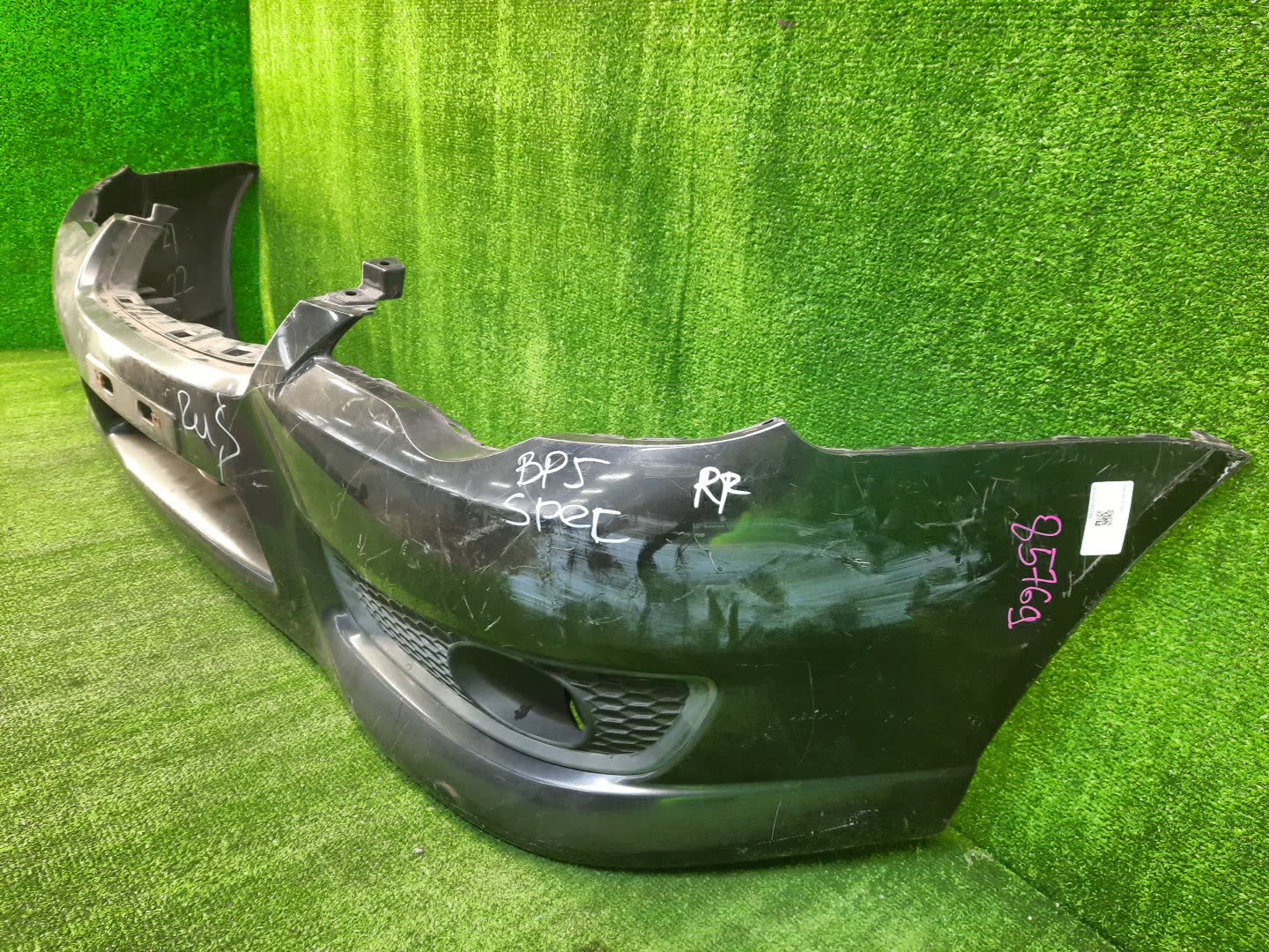 Бампер передний SUBARU LEGACY, LEGACY B4 BL5, BP9, BP5, BPE, BLE, BL9 SPEC B 2 ракурс Бампер передний SUBARU LEGACY, LEGACY B4 BL5, BP9, BP5, BPE, BLE, BL9 SPEC B 2 ракурс