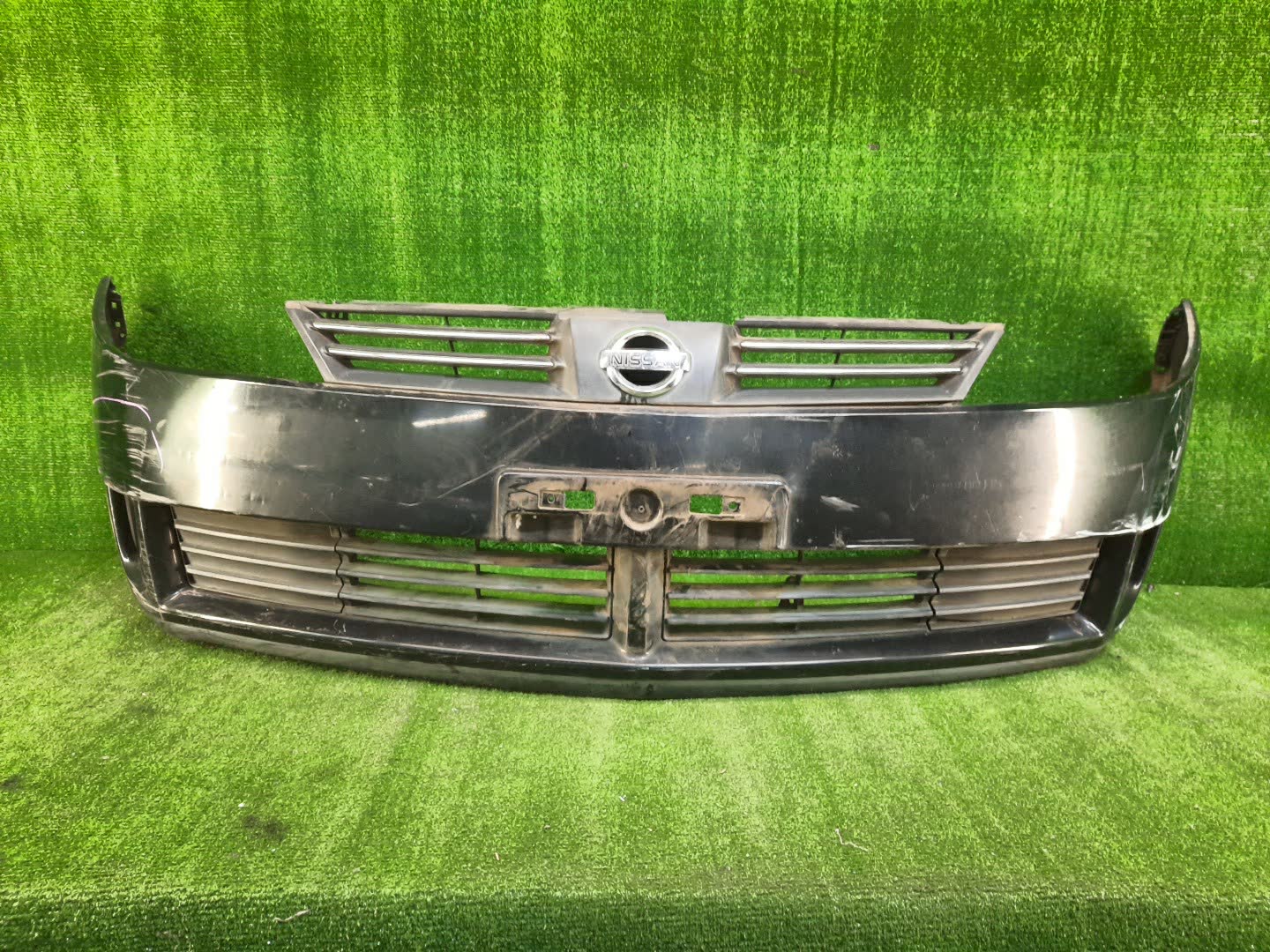 Бампер передний NISSAN WINGROAD Y11 85908 1 ракурс