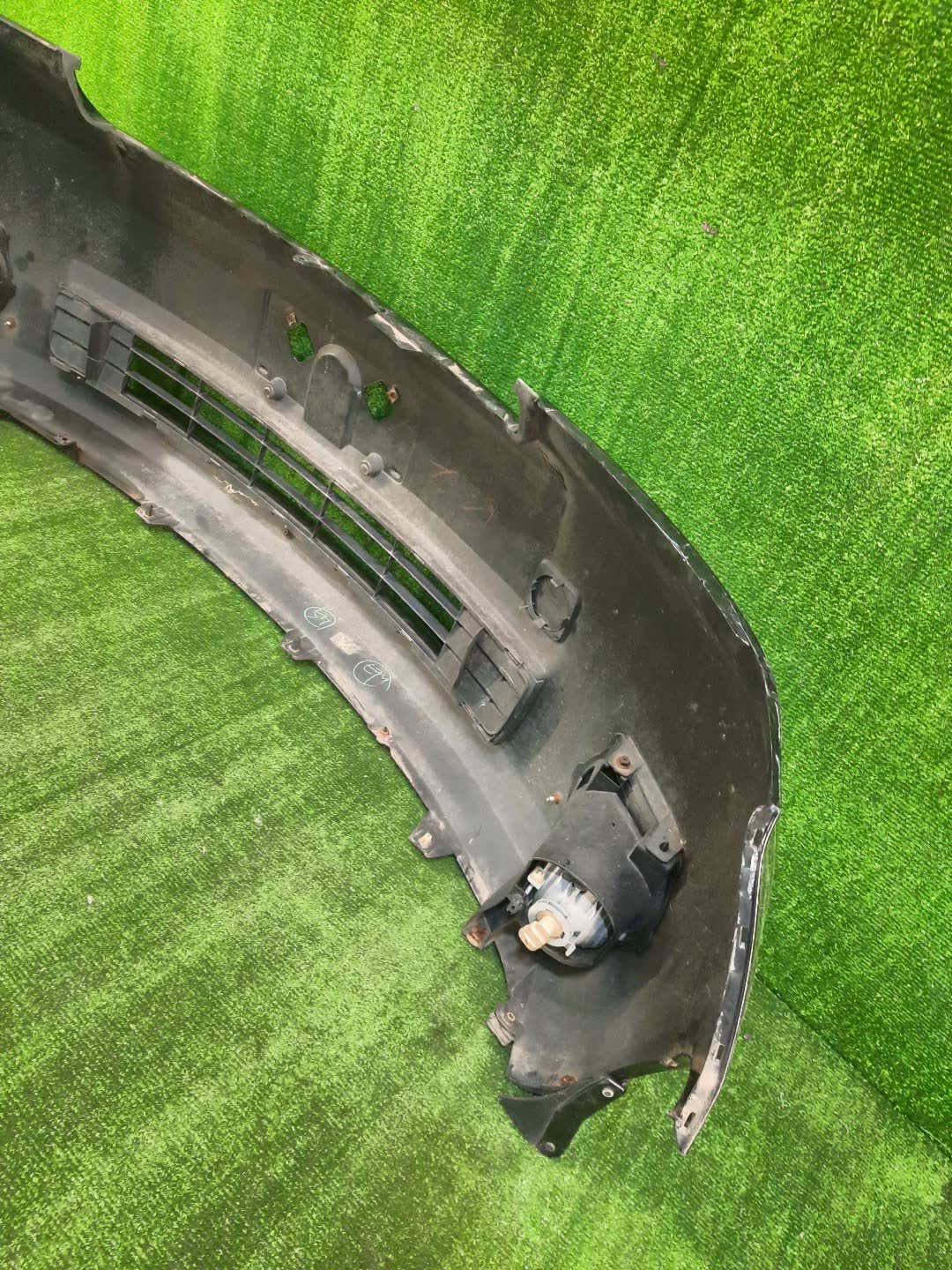 Бампер передний TOYOTA PORTE NNP10, NNP15, NNP11 85940 5 ракурс