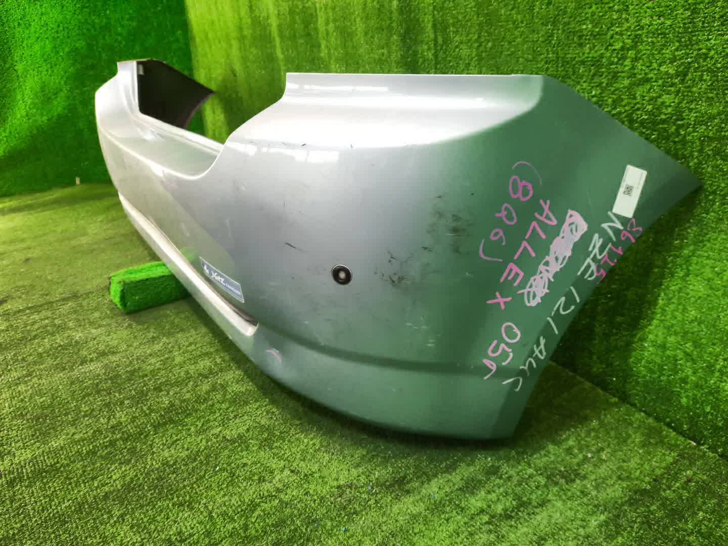 Бампер задний TOYOTA ALLEX, COROLLA RUNX ZZE124, NZE121, ZZE122, ZZE123, NZE124 86125 2 ракурс