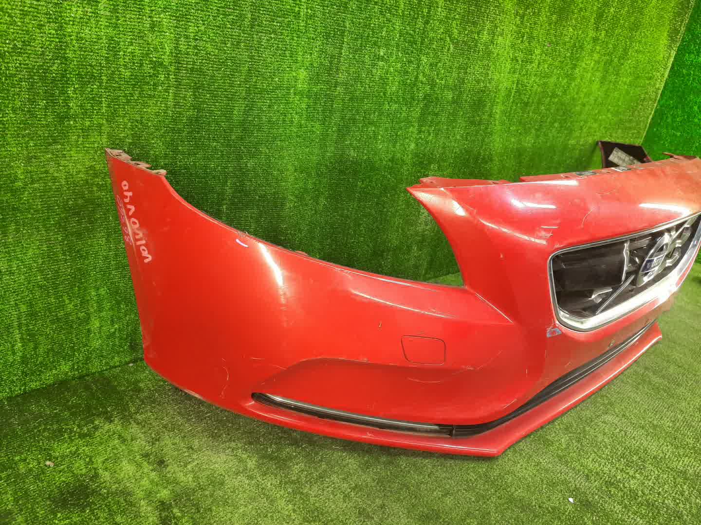 Бампер передний VOLVO V40 MZ63, MV, MV48 86360 5 ракурс