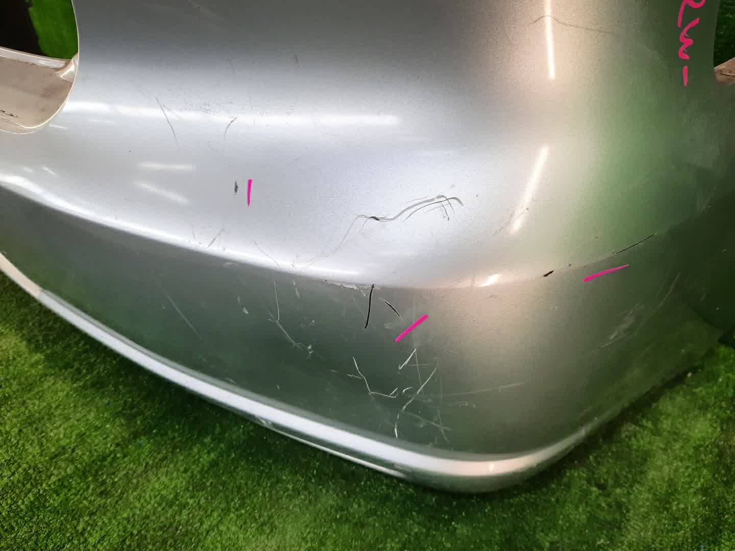Бампер задний MITSUBISHI AIRTREK, OUTLANDER CU2W, CU4W, CU5W 86401 3 ракурс Бампер задний MITSUBISHI AIRTREK, OUTLANDER CU2W, CU4W, CU5W 86401 3 ракурс