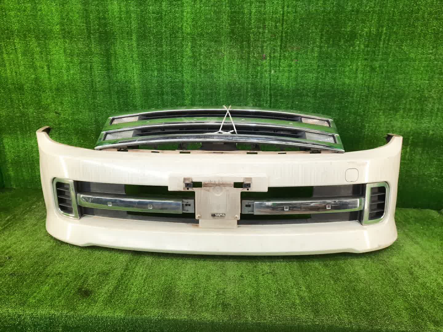 Бампер передний NISSAN CUBE Z11 86626 1 ракурс
