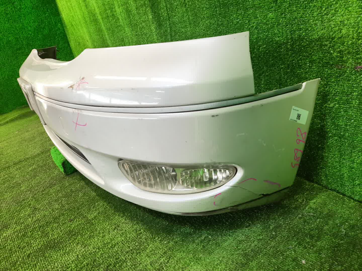 Бампер передний TOYOTA CELSIOR, LS430 UCF31, UCF30 86685 2 ракурс