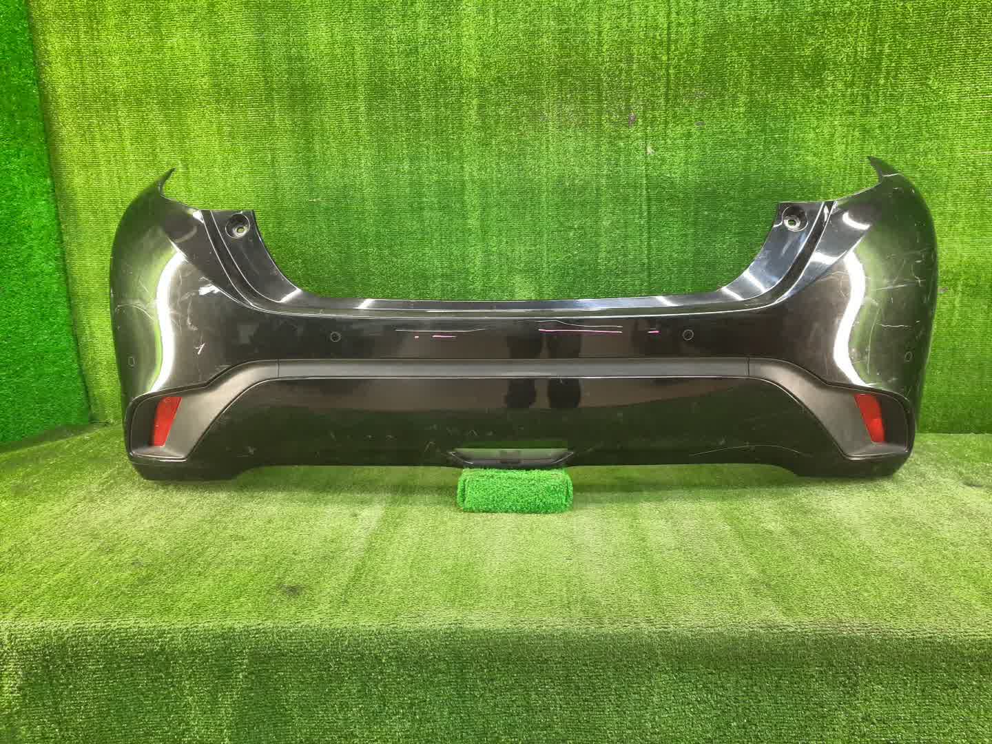 Бампер задний TOYOTA AQUA MXPK10, MXPK11, MXPK15, MXPK16 86973 1 ракурс