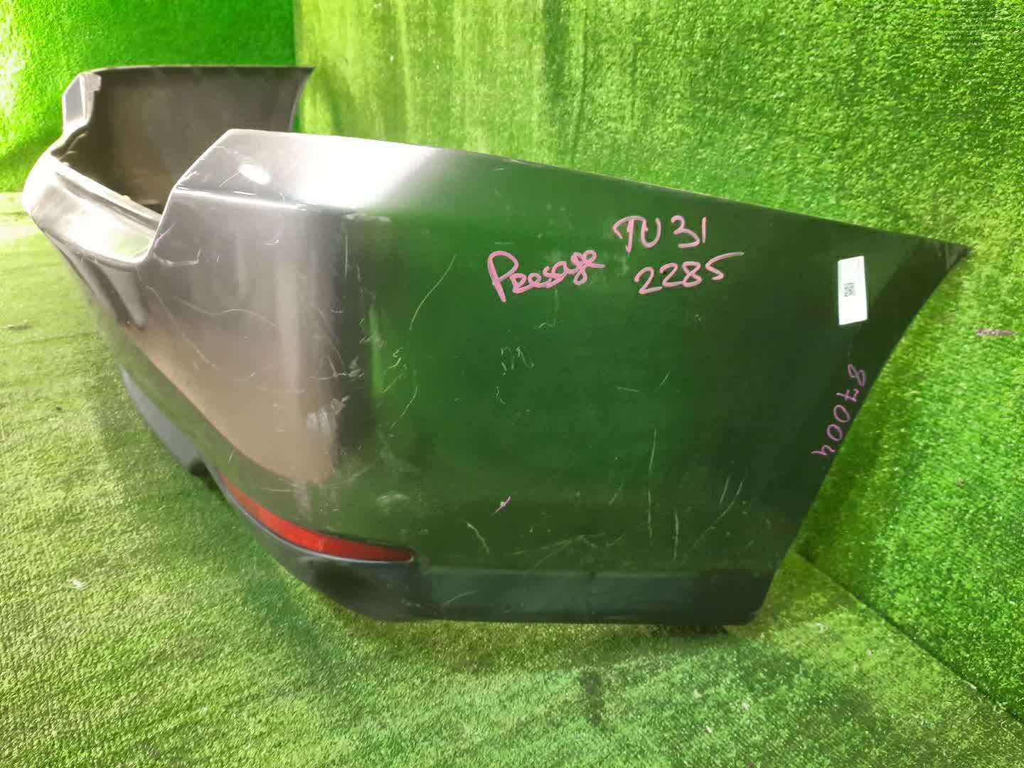Бампер задний NISSAN PRESAGE TU31, TNU31, PU31, PNU31 87004 2 ракурс