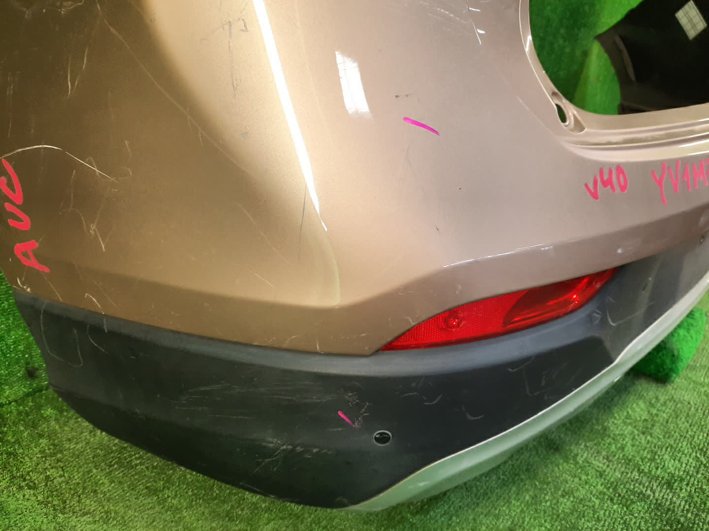 Бампер задний VOLVO V40 MZ63, MV, MV48 0053 4 ракурс