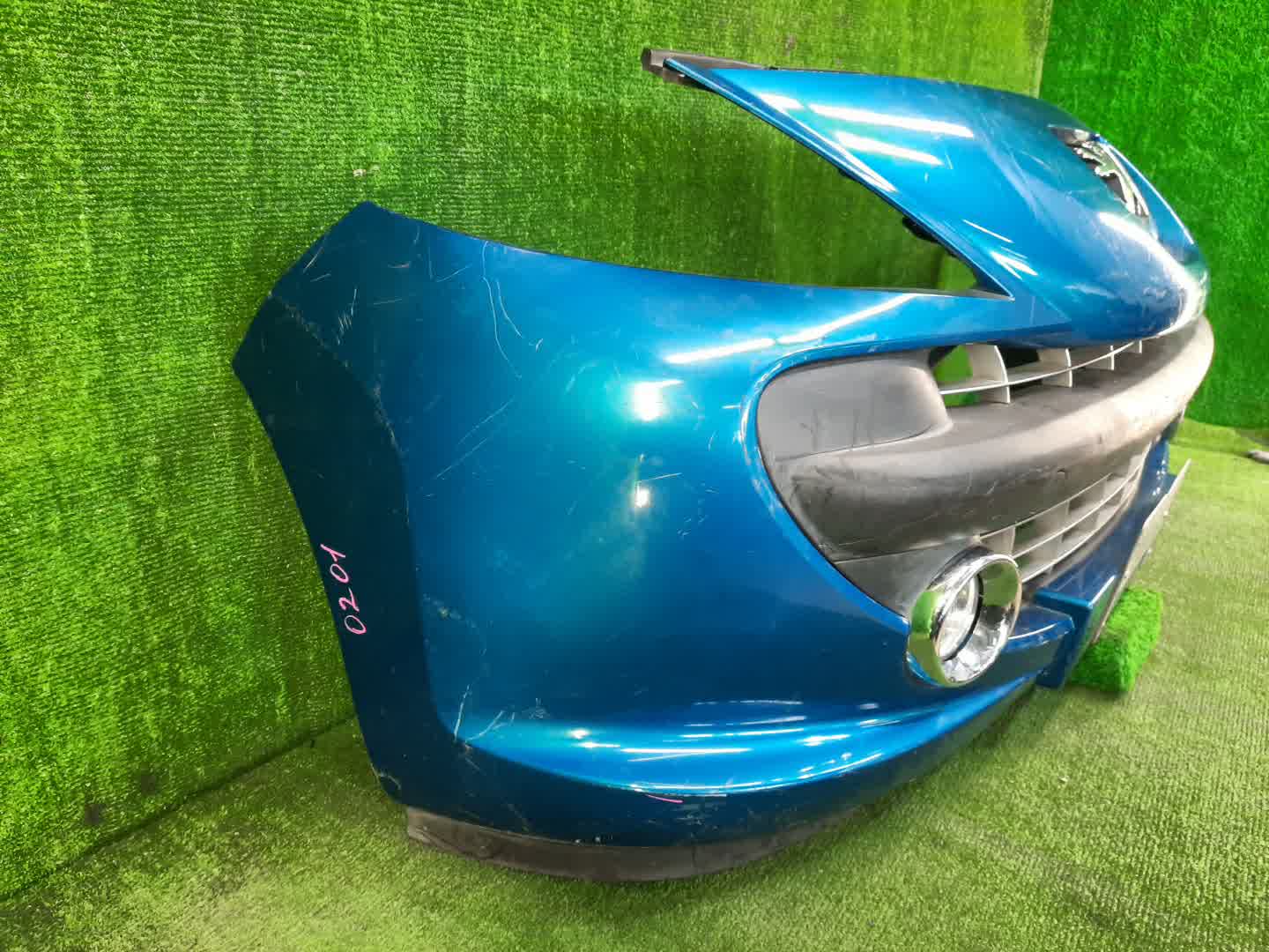 Бампер передний PEUGEOT 207 WC 0201 4 ракурс