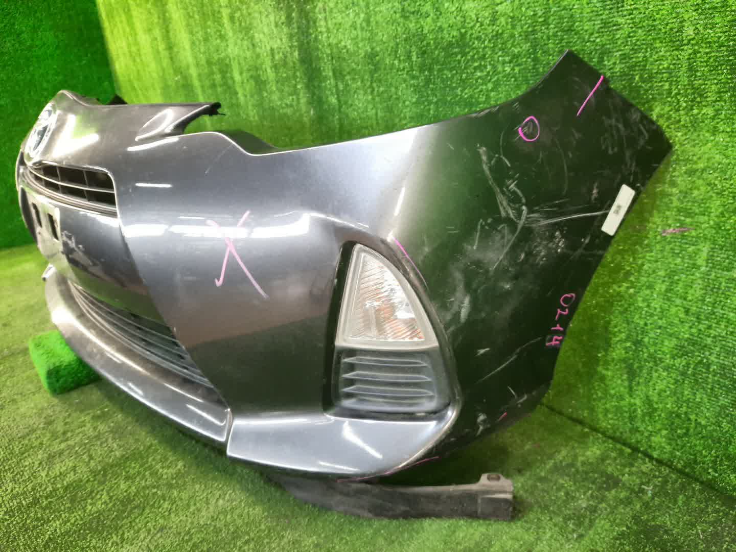 Бампер передний TOYOTA AQUA NHP10 0214 2 ракурс