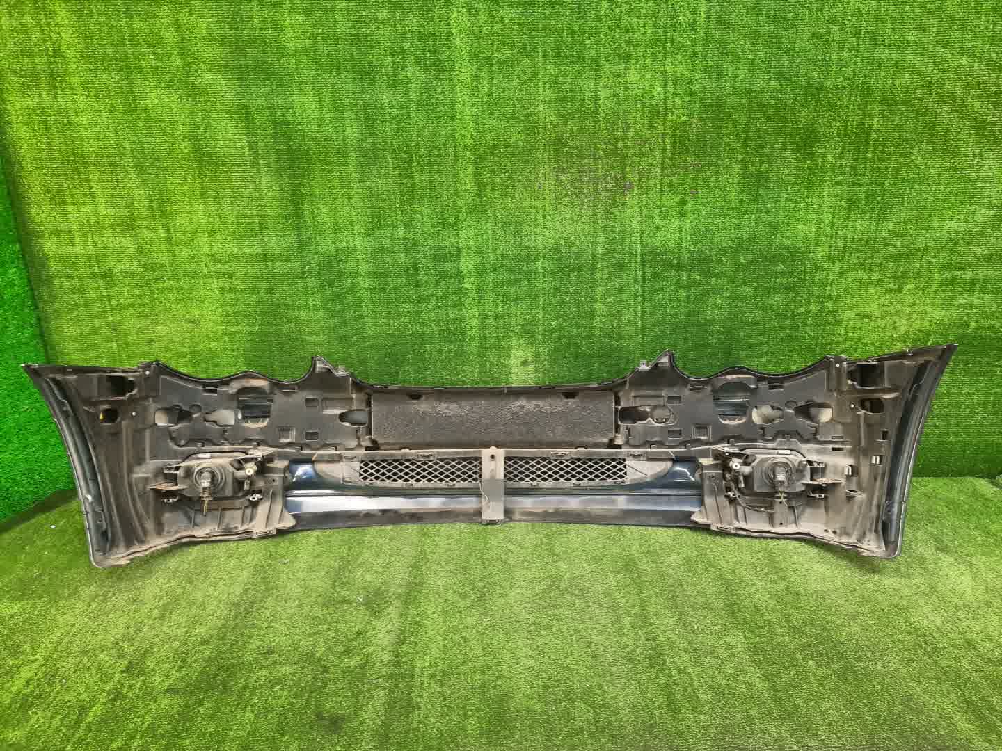 Бампер передний MERCEDES-BENZ C-Class 203061 0639 4 ракурс