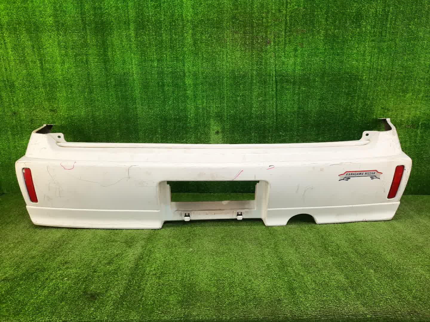 Бампер задний NISSAN CUBE Z10 0659 1 ракурс