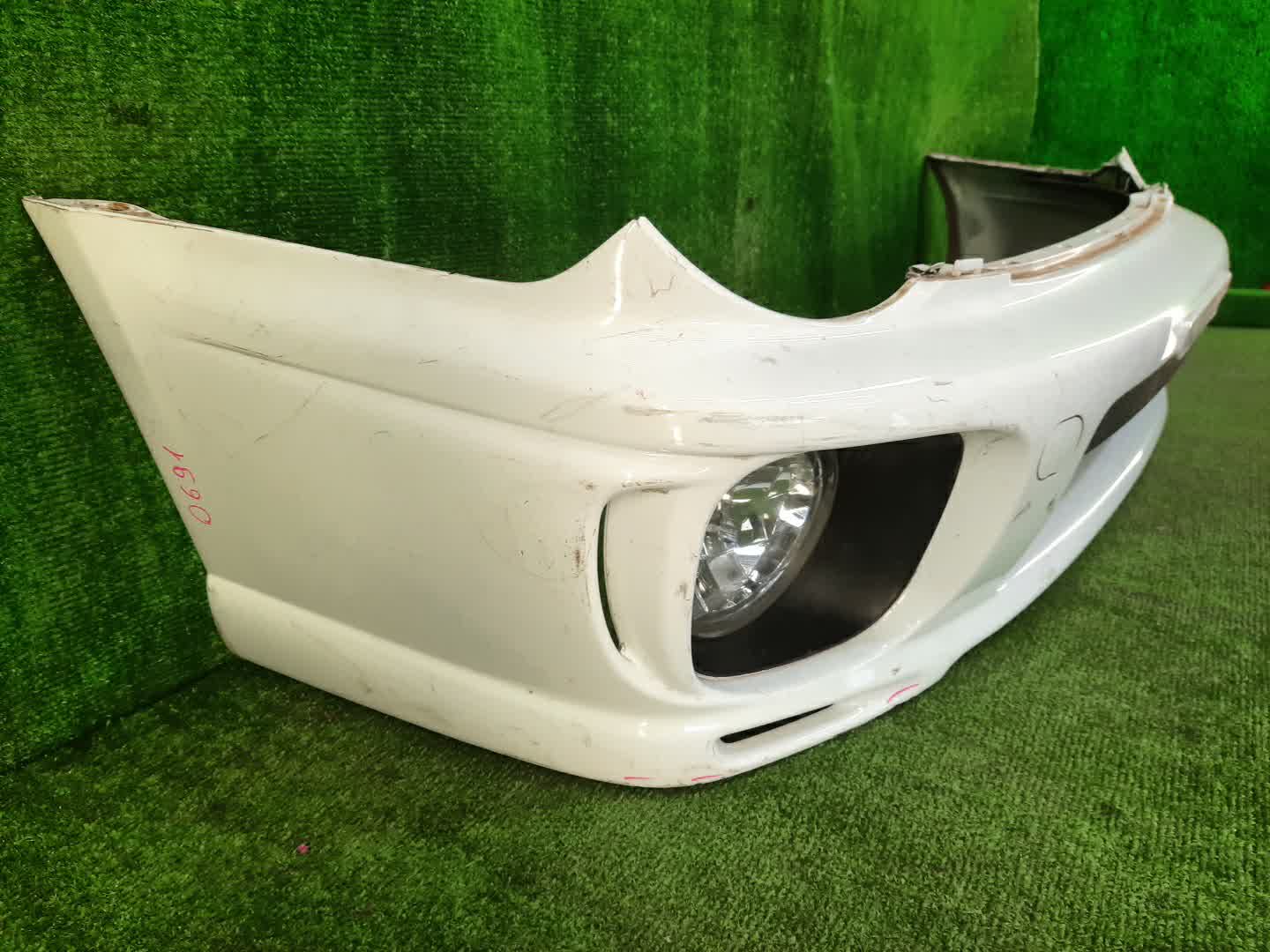 Бампер передний SUBARU IMPREZA WRX, IMPREZA GDA, GGA, GDD, GG2, GG9, GGD, GG3, GGC, GD3, GD2, GD9 0691 3 ракурс