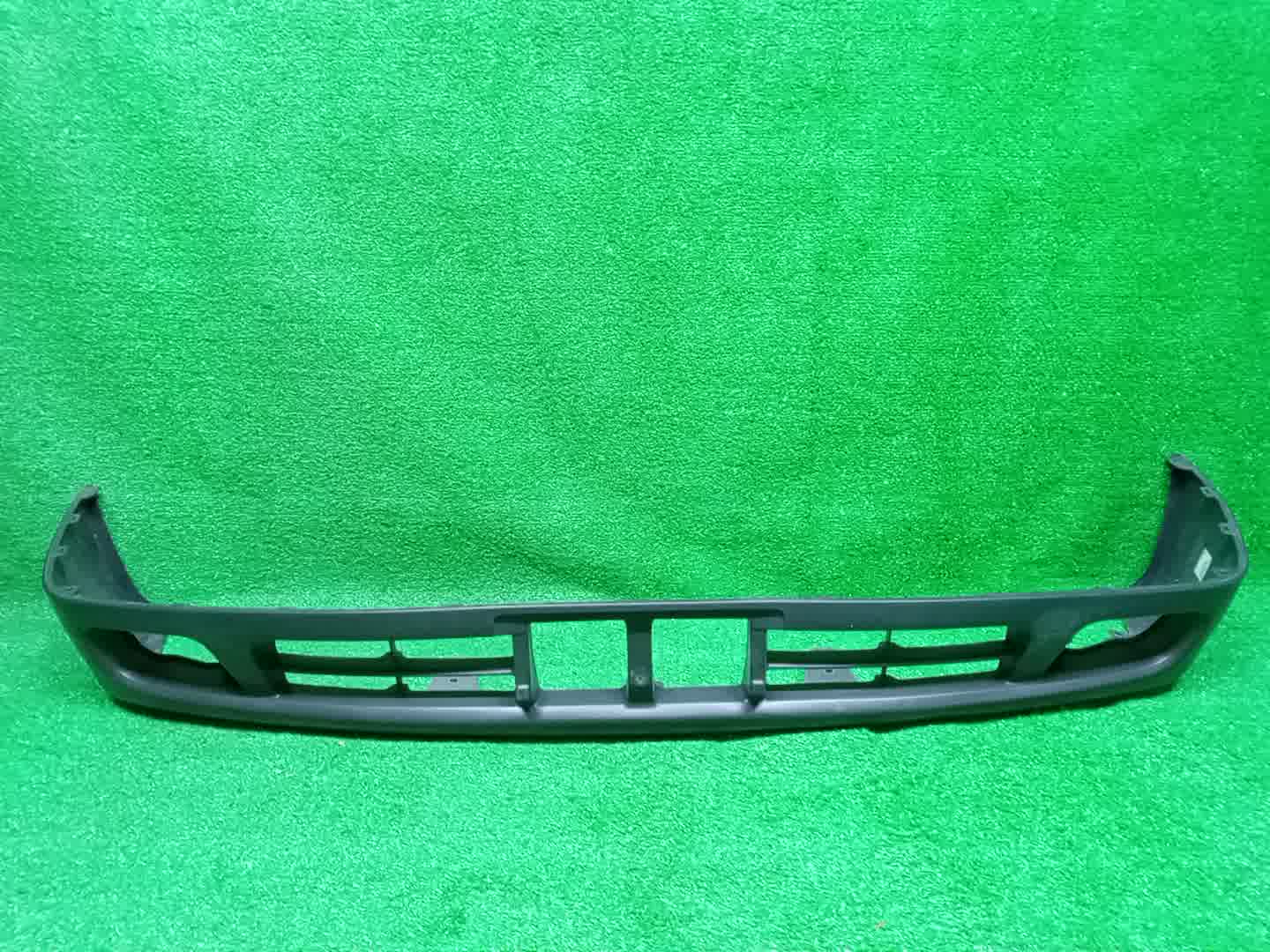Бампер передний TOYOTA CORONA PREMIO CT211, ST210, AT210, AT211, ST215, CT210, CT215 52129-20901 2 ракурс