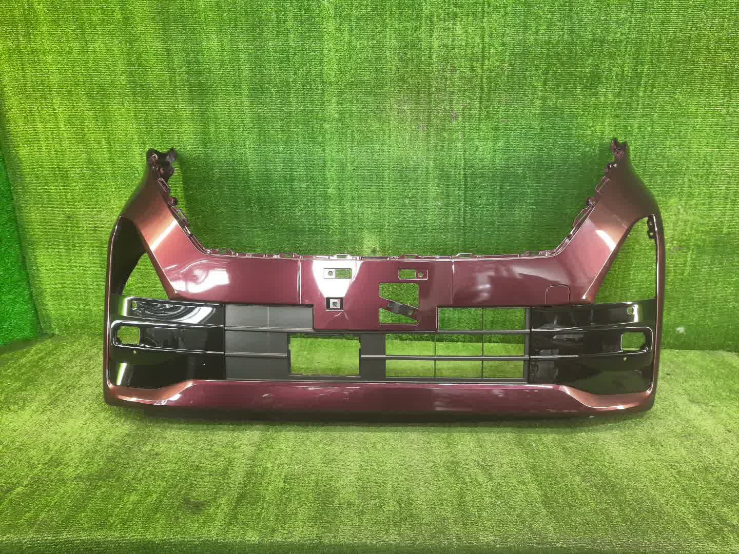 Бампер передний NISSAN ROOX B44A 0849 1 ракурс