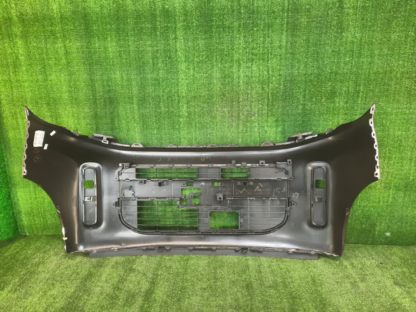 Бампер передний NISSAN ROOX B44A 0851 4 ракурс