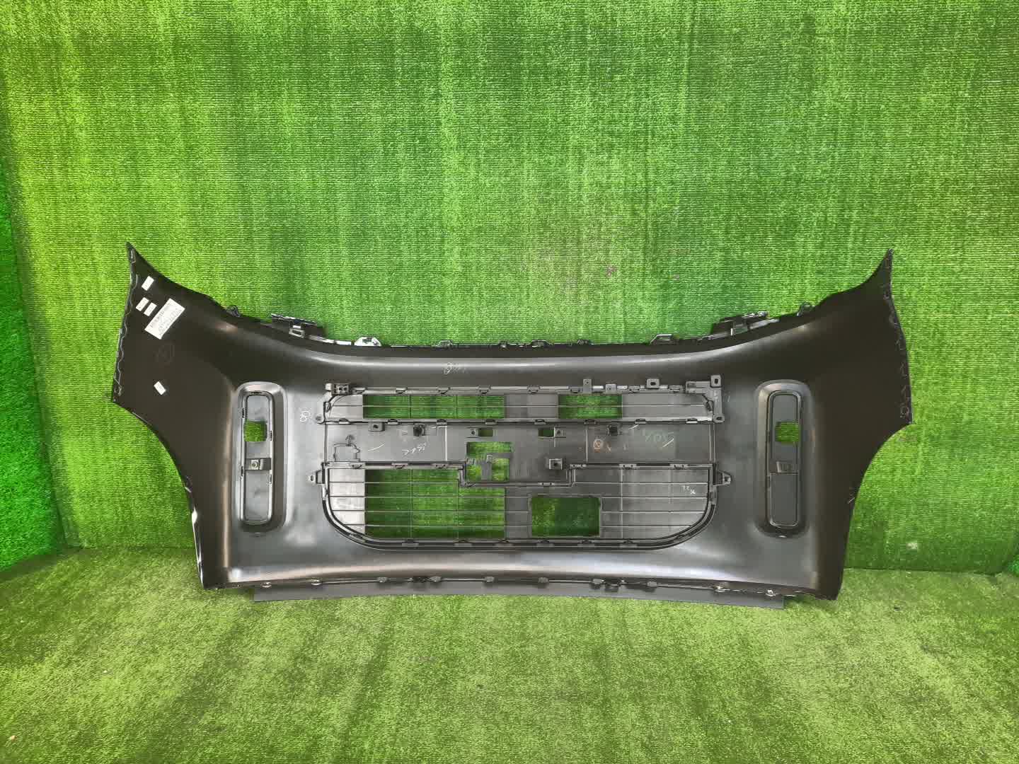 Бампер передний NISSAN ROOX B44A 0853 4 ракурс