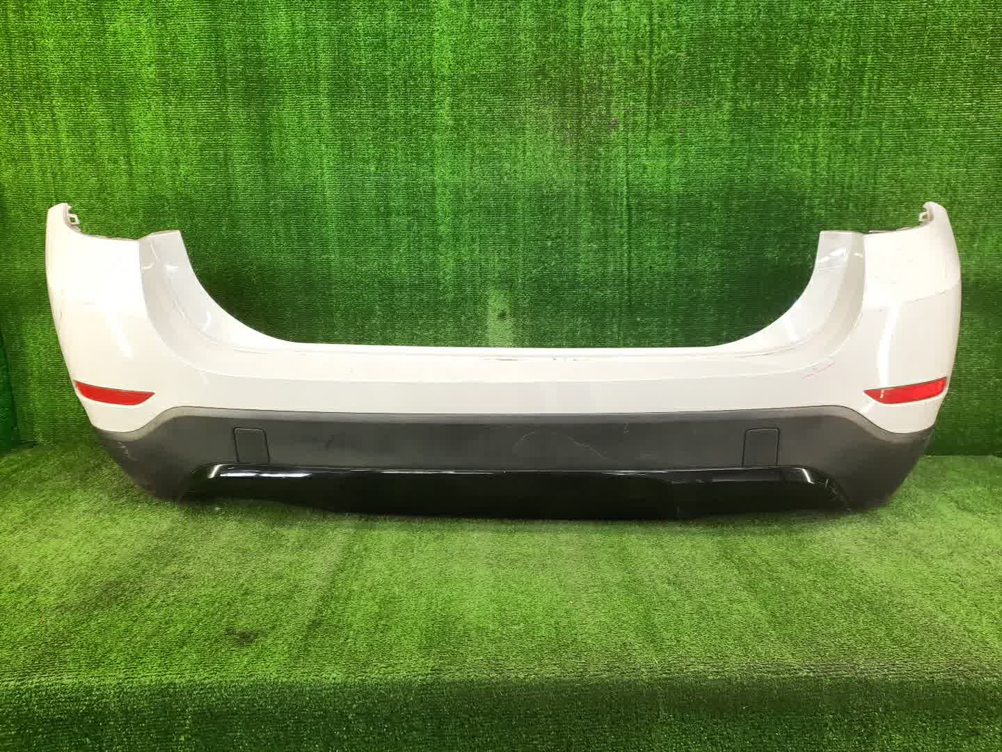 Бампер задний BMW X1 E84 0883 1 ракурс