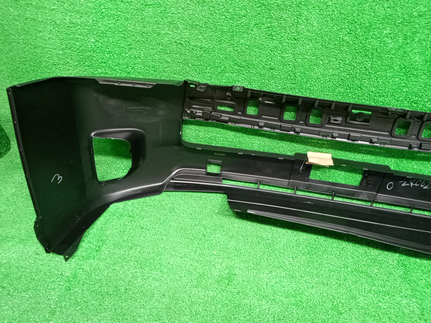 Бампер передний TOYOTA HIACE KDH223 52119-26671 3 ракурс
