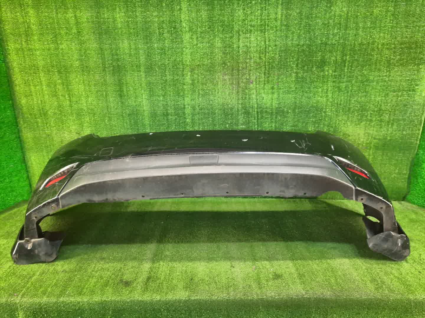 Бампер задний SUBARU IMPREZA GP2, GP3, GP6, GP7 0951 5 ракурс