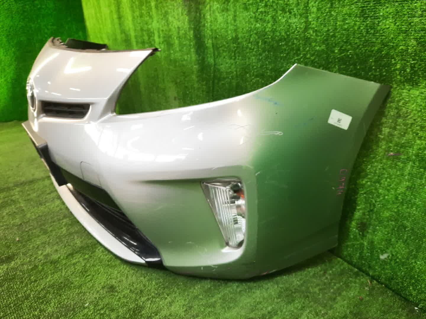 Бампер передний TOYOTA PRIUS ZVW30 0974 2 ракурс