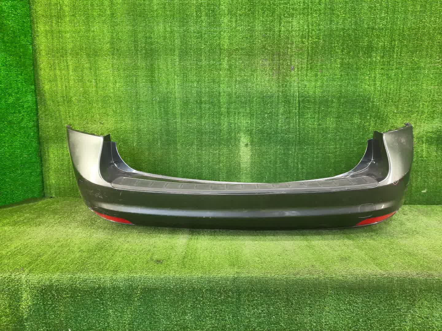 Бампер задний VOLVO V50 MW20, MW67, MW75, MW76, MW77, MW84, MJ68, MJ67, MW50, MW68, MW21, MW, MW38, MW43, MW66 1115 1 ракурс