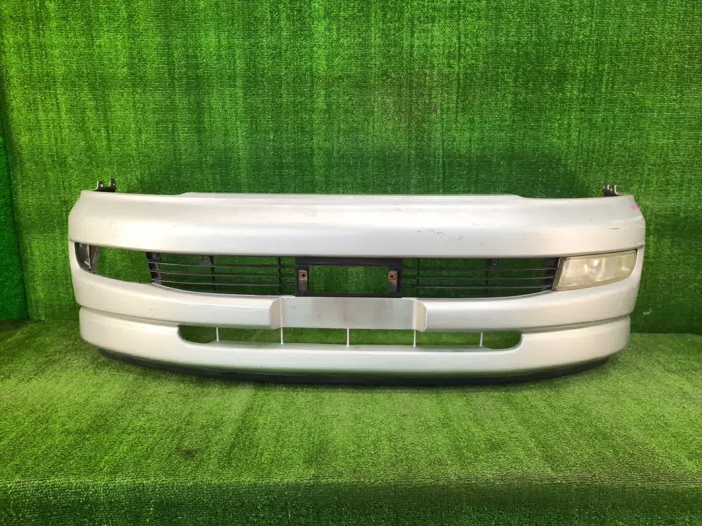 Бампер передний TOYOTA HIACE REGIUS KCH40G, RCH47W, RCH41W, KCH40W, LXH49V, KCH41W, KCH46W 1155 1 ракурс