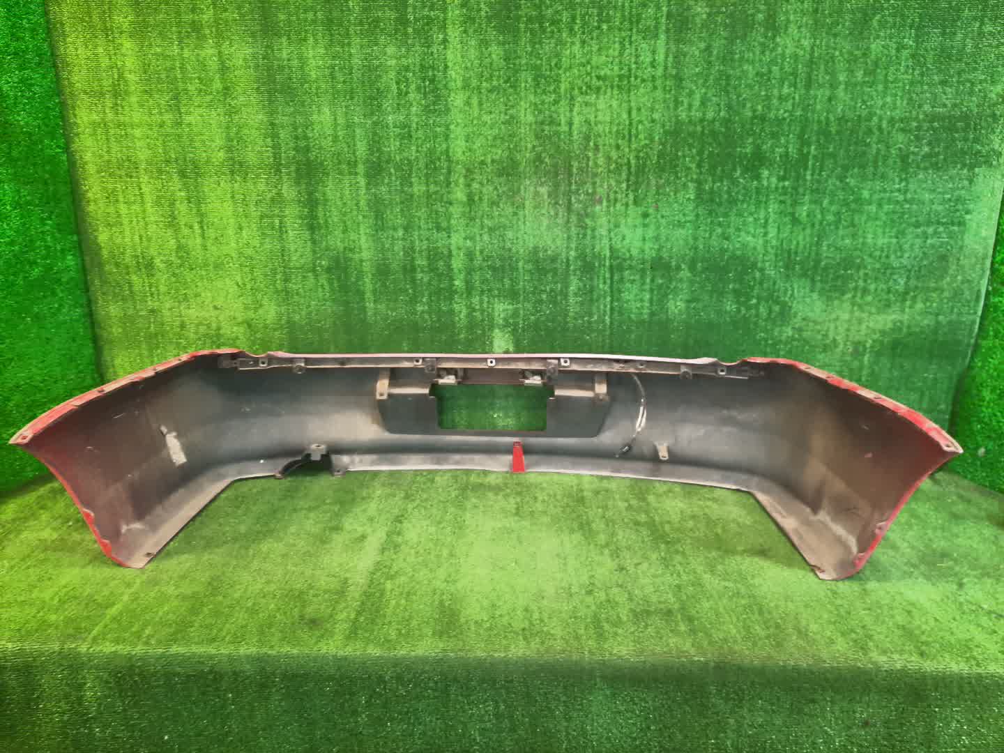 Бампер задний MITSUBISHI LANCER CEDIA, LANCER CS3W, CS9W, CS2W, CS5W 1546 5 ракурс