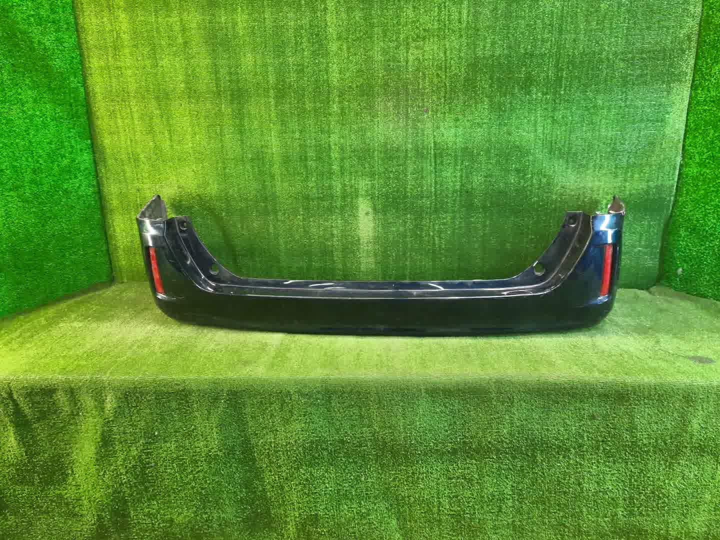 Бампер задний TOYOTA NOAH ZRR80G 1628 1 ракурс