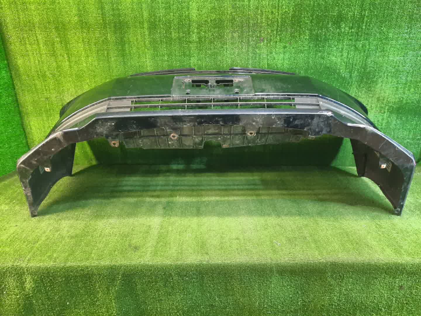 Бампер передний TOYOTA VOXY ZRR80G 1688 5 ракурс