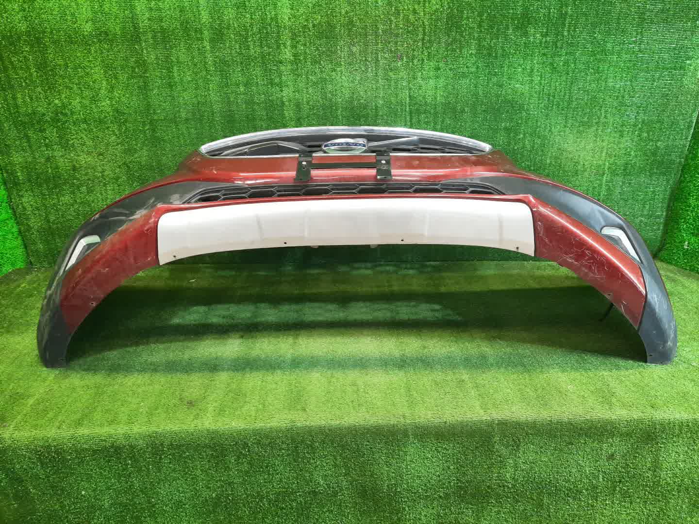 Бампер передний VOLVO V40 MZ63, MV, MV48 31383786 4 ракурс