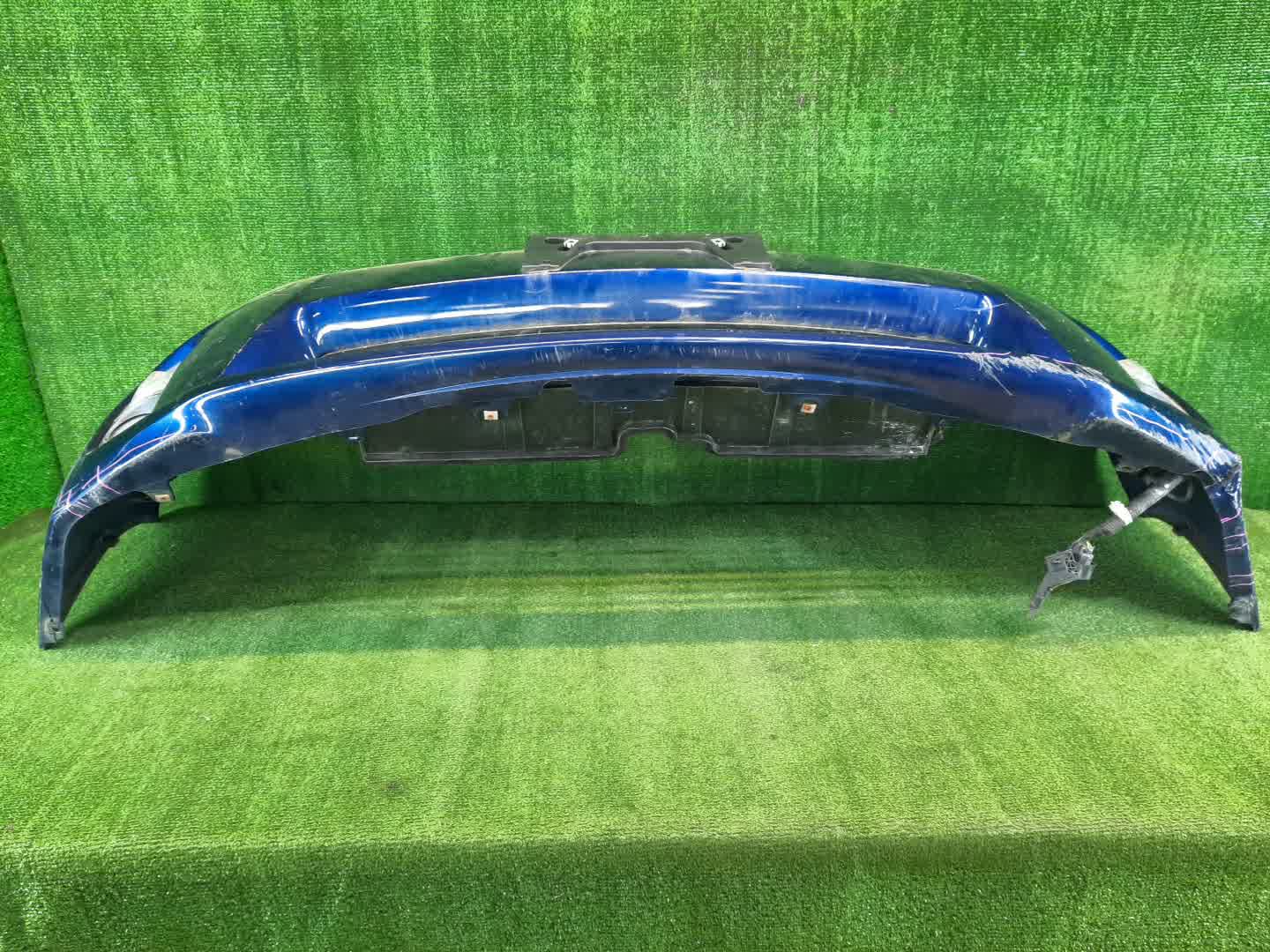 Бампер передний TOYOTA PRIUS ZVW30 1841 5 ракурс