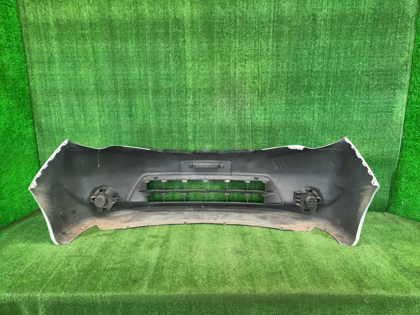 Бампер передний NISSAN SERENA C26 1846 5 ракурс