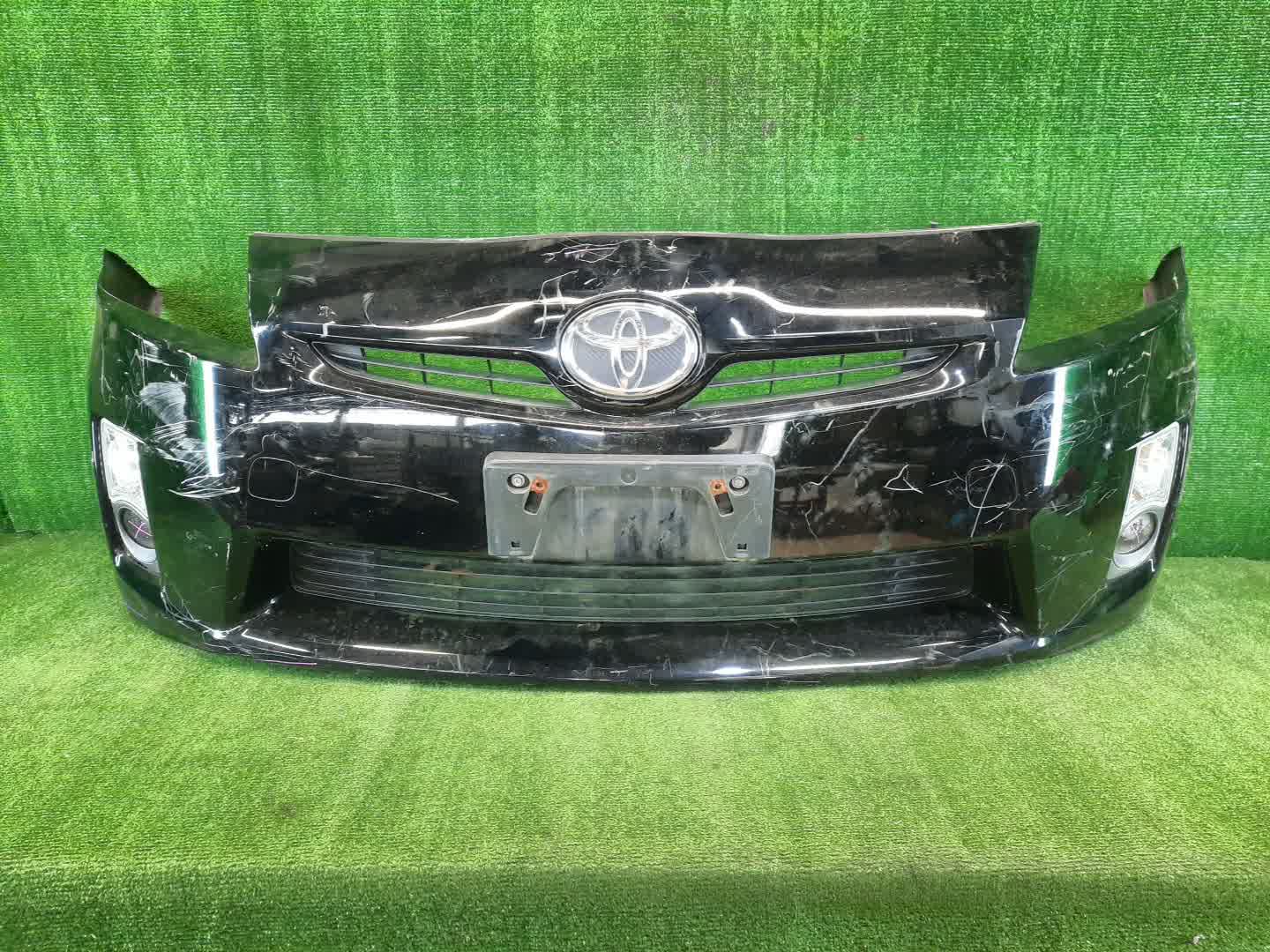 Бампер передний TOYOTA PRIUS ZVW30 1901 1 ракурс