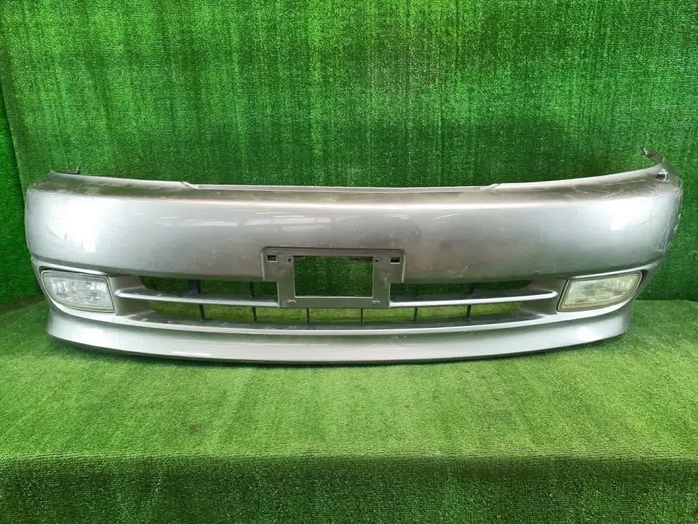 Бампер передний TOYOTA GRAND HIACE VCH10W, KCH10W, VCH16W, KCH16W, KCH11W 1928 1 ракурс
