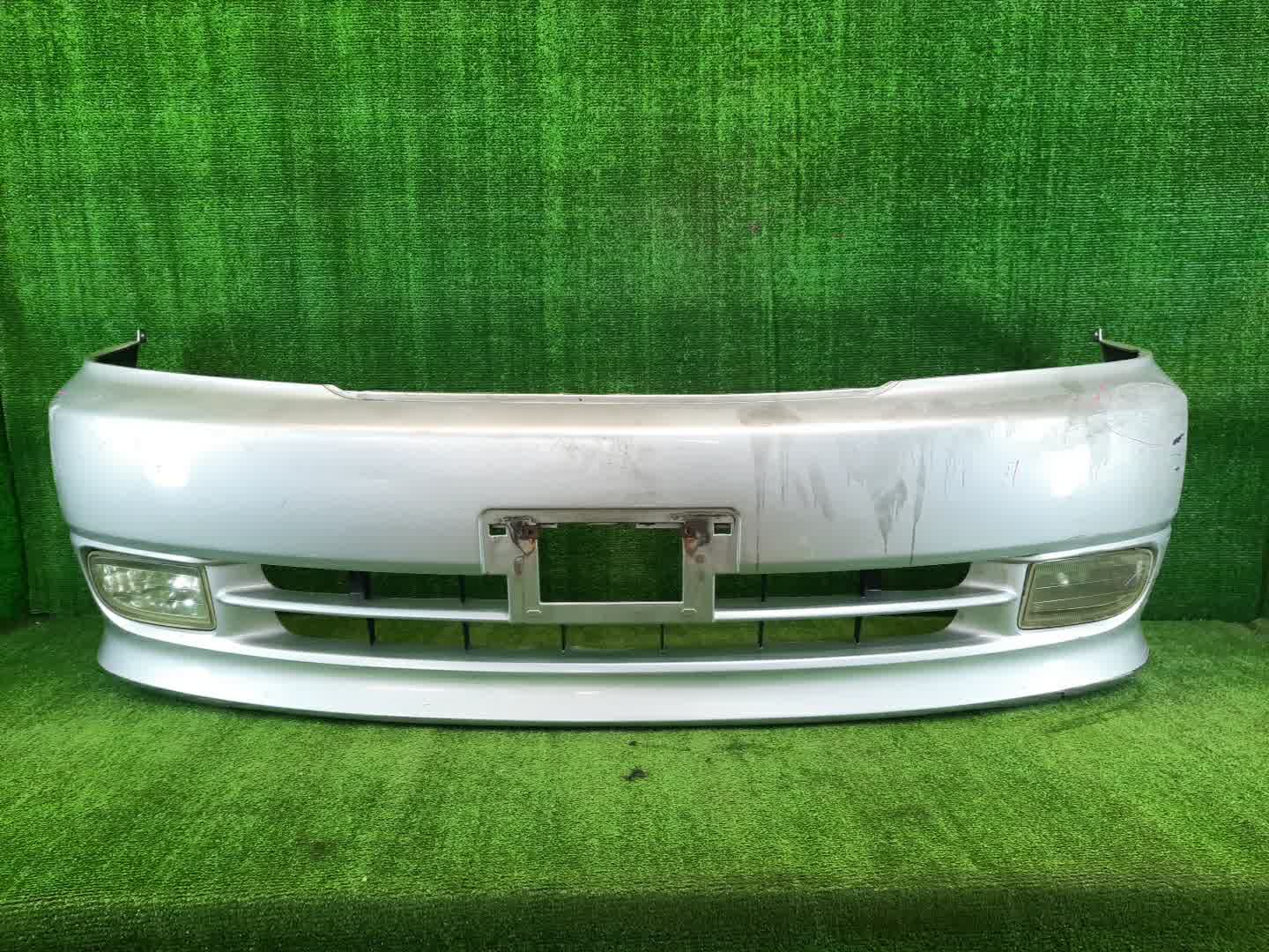 Бампер передний TOYOTA GRAND HIACE VCH10W, KCH10W, VCH16W, KCH16W, KCH11W 2008 1 ракурс