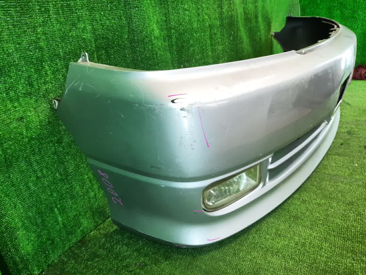 Бампер передний TOYOTA GRAND HIACE VCH10W, KCH10W, VCH16W, KCH16W, KCH11W 2008 5 ракурс