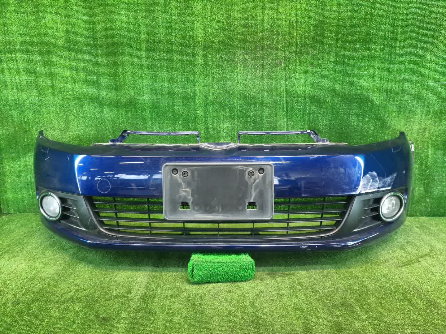 Бампер передний VOLKSWAGEN GOLF 5K1, MK6, AJ5 2063 1 ракурс