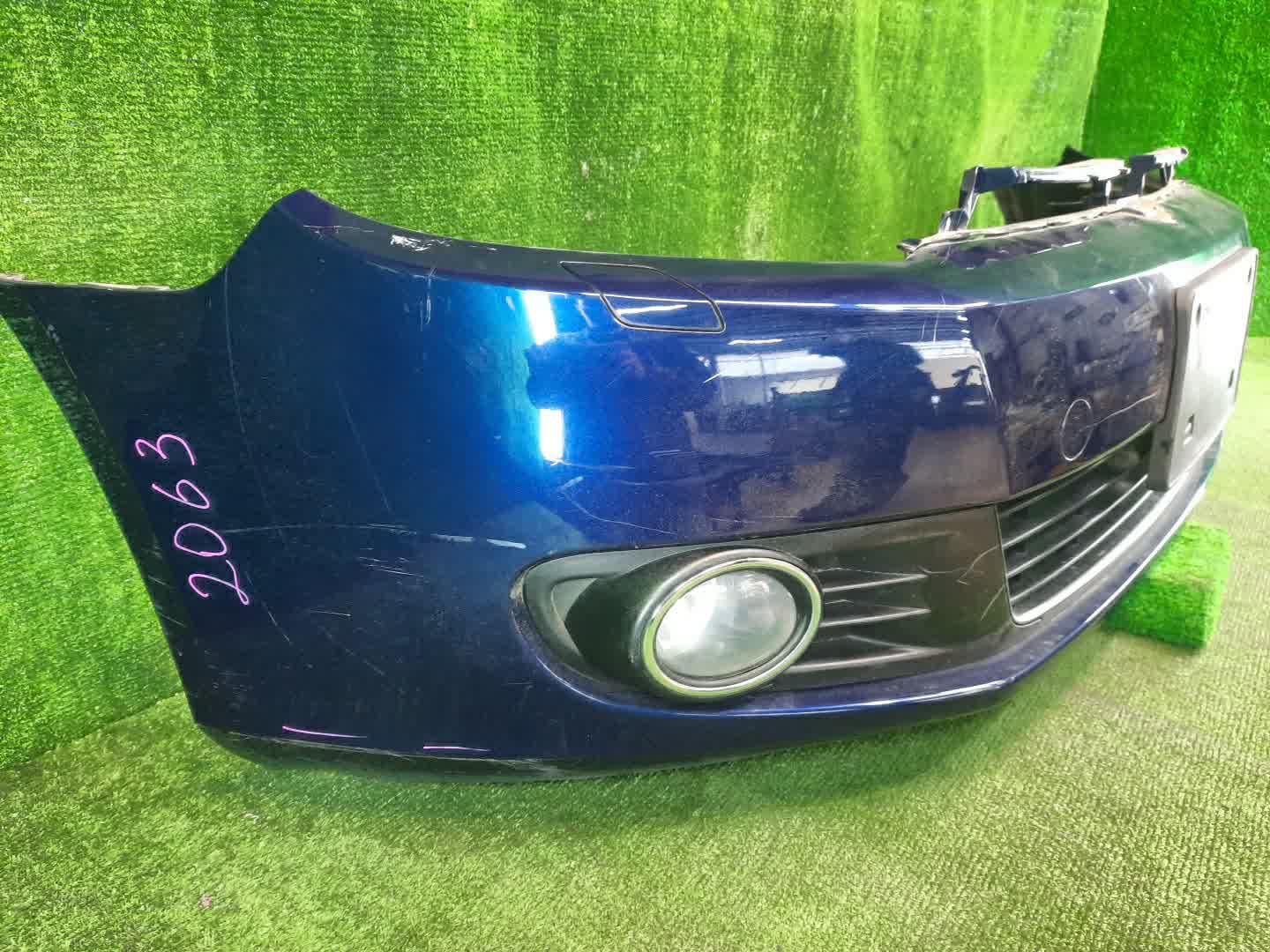 Бампер передний VOLKSWAGEN GOLF 5K1, MK6, AJ5 2063 4 ракурс
