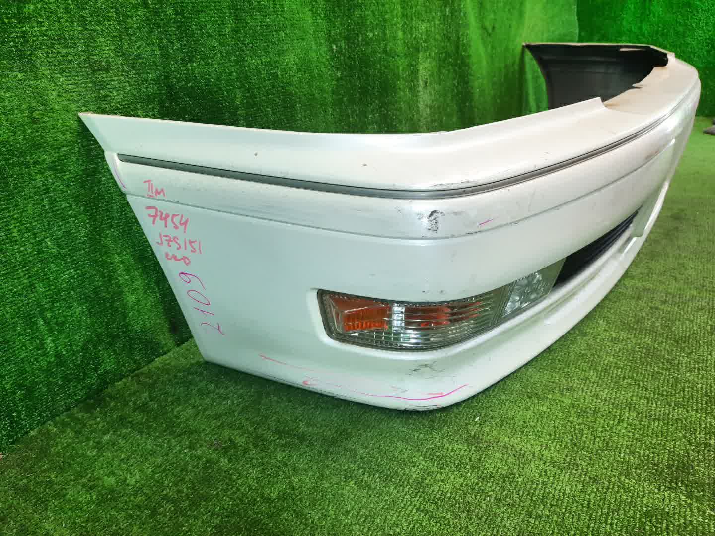 Бампер передний TOYOTA CROWN JZS151, JZS155, GS151, LS151, JZS157, JZS153 2095 4 ракурс