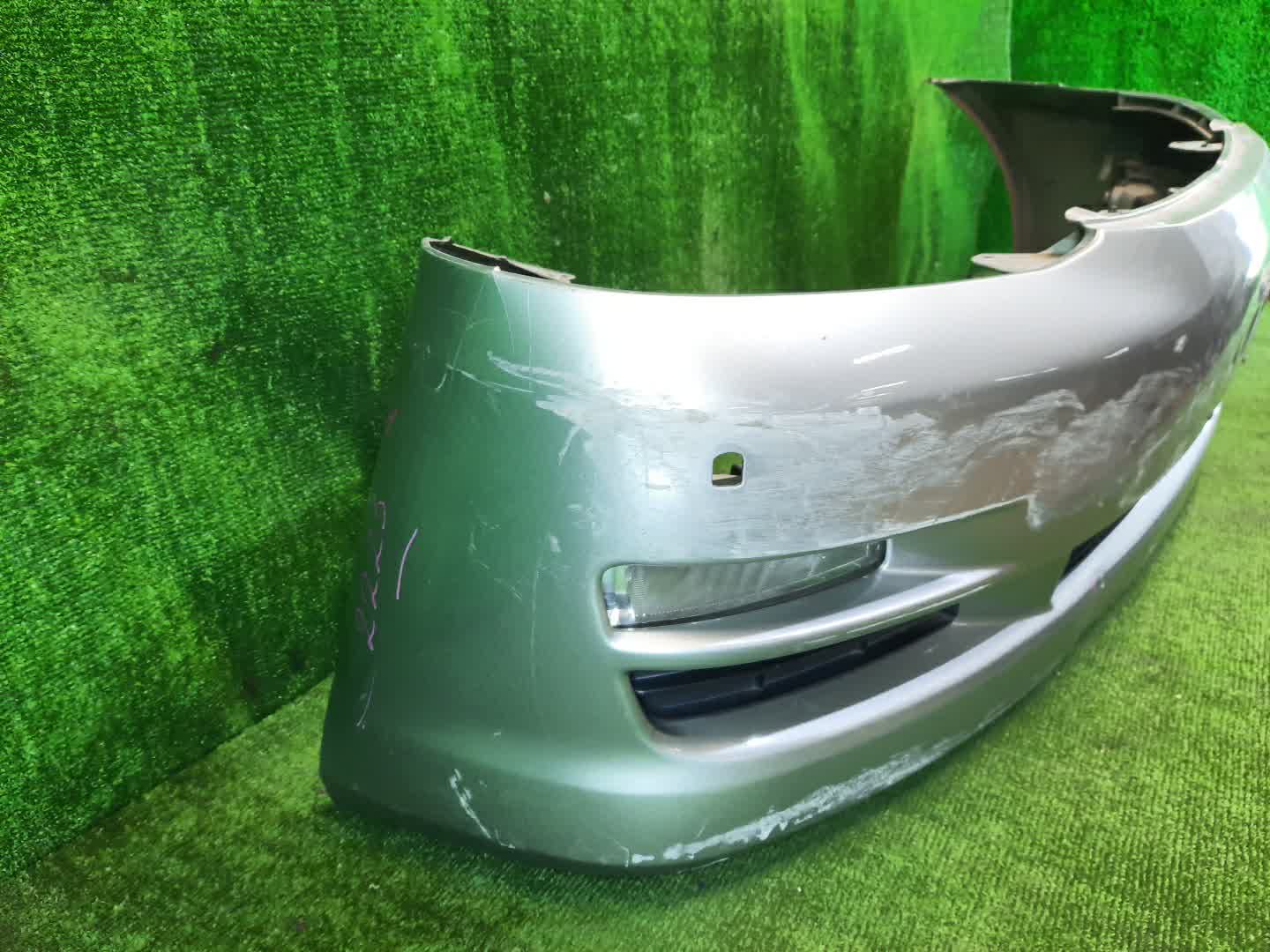 Бампер передний TOYOTA IPSUM ACM21W, ACM26W 2225 3 ракурс